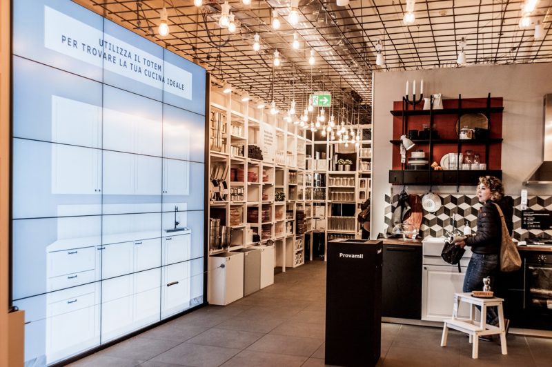 Ikea a roma il primo pop up store negozio temporaneo for Arredamento centro estetico ikea