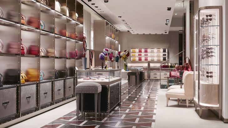 Gucci alla ricerca di personale oltre 350 inserimenti for Design milano negozi