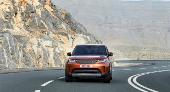 Land Rover Discovery 2017: tecnologia ed eleganza in un mix perfetto