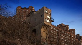 New York: i segreti nascosti nella tenebrosa Pumpkin House