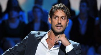 Fabrizio Corona nuovo ufficio a Milano: ecco come cambia la sua vita, guarda gli interni di lusso