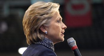 Hillary Clinton: “Berlusconi piangeva quando ha scoperto cosa dicevamo di lui”