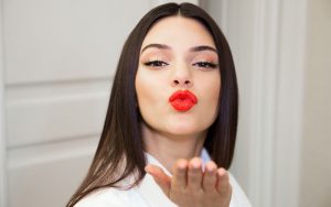 Kendall Jenner lascia Instagram: ecco il perché