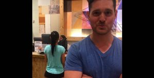 Michael Bublè annuncio shock: “mio figlio ha il cancro”