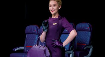 Zac Posen veste le hostess Delta