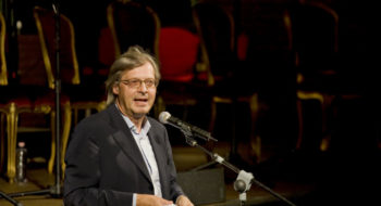 Teatro, Vittorio Sgarbi porta in scena “Caravaggio”