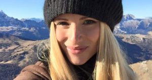 Michelle Hunziker si confessa: dalla villa con Trussardi all’arrivo a Milano con sole 200mila lire e nessuno la voleva