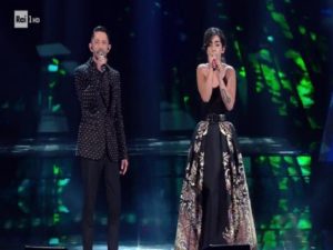 sanremo 2017 vestiti, sanremo 2017 abiti, sanremo 2017 outfit,, sanremo 2017 look,