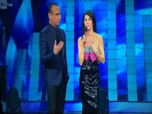 Sanremo 2017 outfit: il meglio e il peggio degli abiti della seconda serata [FOTO]