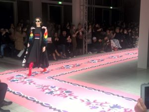 Milano Fashion Week 2017 sfilate: da Vivetta a Prada, le proposte della seconda giornata [FOTO]
