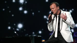 Gigi D’Alessio spara a zero: “A Sanremo hanno usato Albano e me come esca”