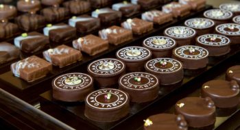 Bulgari gioielli di cioccolato: la boutique che incanta Dubai (foto)