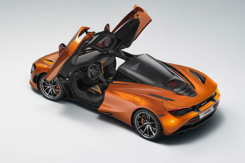 ©McLarenAutomotive www.mclarenautomotive.com www.media.mclarenautomotive.com www.facebook.com/mclarenautomotive