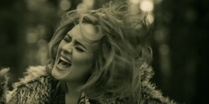 Adele si è sposata, annuncio a sorpresa e dedica al concerto, ecco chi è il marito (foto)