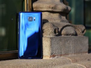 HTC U Ultra prezzo, uscita e news: il brand torna con uno degli smartphone più cari del momento