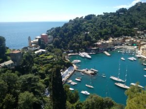 Liguria, Red Carpet da record: inaugurata la “Camminata di Primavera” che collega Rapallo a Portofino