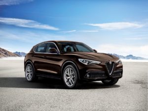 Alfa Romeo Stelvio: prezzo e info della nuova variante 2.2 diesel da 180 cavalli