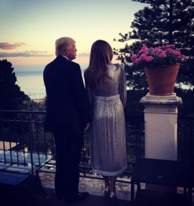 Melania Trump al G7 di Taormina: i suoi look in bilico tra l’istituzionale, il sensuale e il glamour
