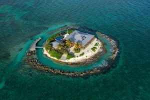 Vacanze da sogno: il vero lusso è un’isola privata, scopriamo questi paradisi terrestri (foto)