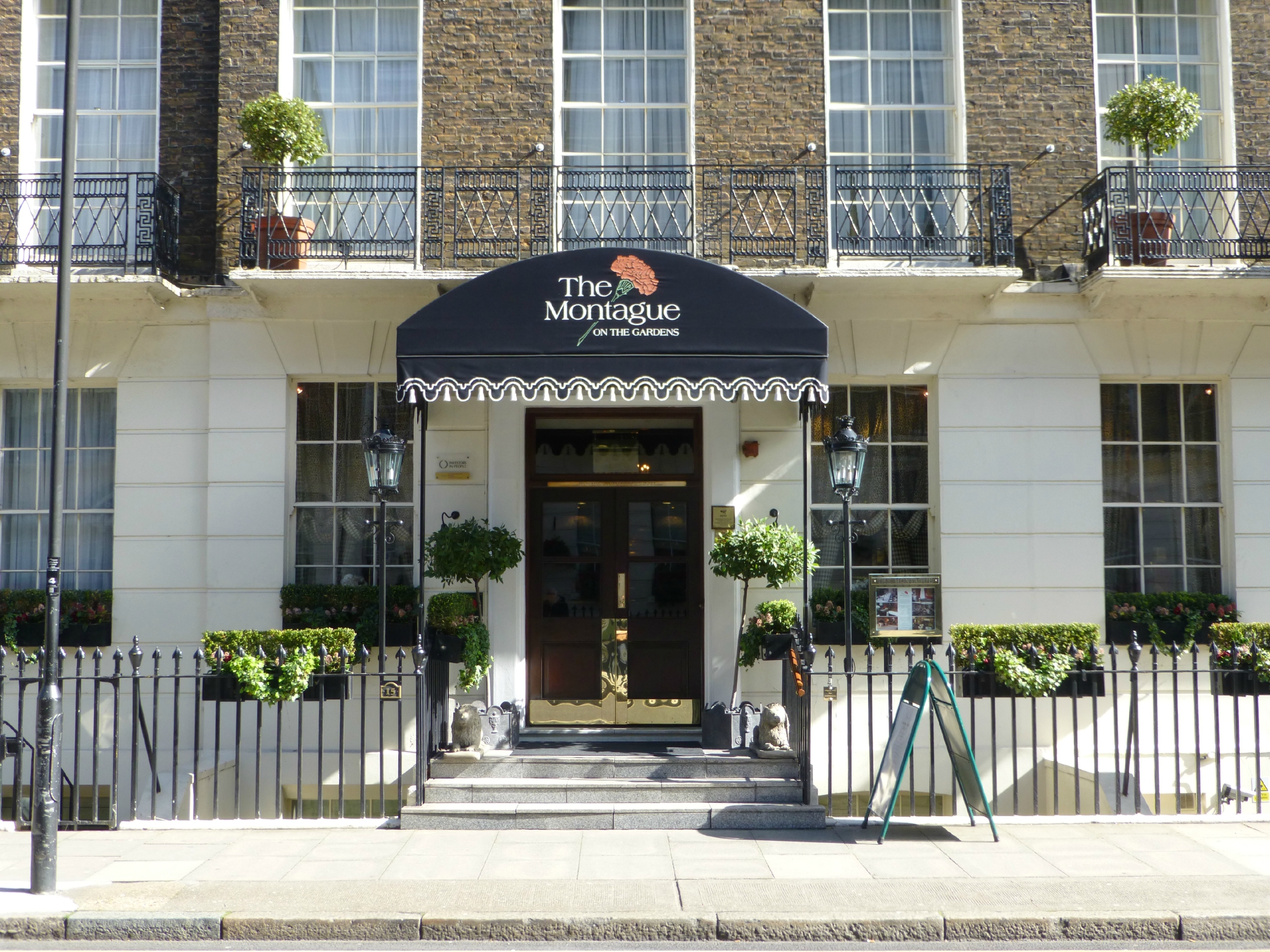 2-the-montague-on-the-gardens-3