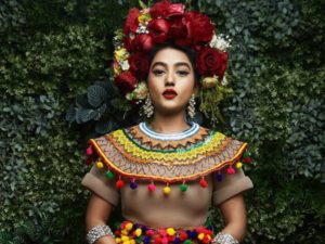 AAVVA il brand ispirato all’arte di lusso omaggia Frida Kahlo ed è uno spettacolo (foto)