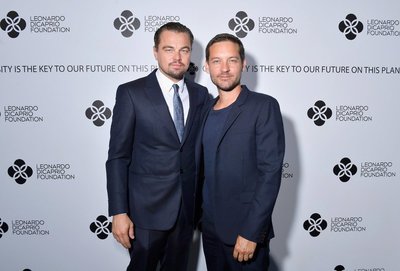 SAINT-TROPEZ, FRANCE - JULY 26: (L-R) Leonardo DiCaprio and Tobey Maguire attend the cocktail reception of the Leonardo DiCaprio Foundation 4th Annual Saint-Tropez Gala at Domaine Bertaud Belieu on July 26, 2017 in Saint-Tropez, France. (Photo by Victor Boyko/Getty Images for LDC Foundation) *** Local Caption *** Leonardo DiCaprio;Tobey Maguire