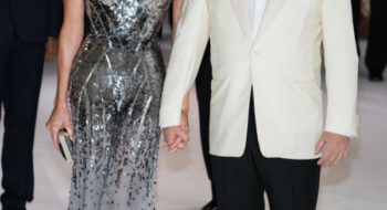 69° Gala della Croce Rossa Menegasca: la Principessa Charlene di Monaco indossa Versace