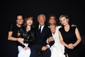 Giorgio Armani Privé: i divi alla corte di Re Giorgio, da Sophia Loren a Kate Winslet (foto)