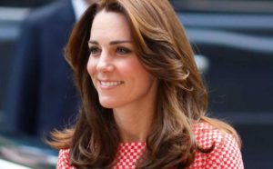 Kate Middleton per la finale di Wimbledon: look griffato e molto costoso (FOTO)