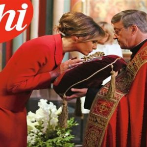 Melania Trump prima first lady cattolica dopo Jakie Kennedy bacia la corona di spine