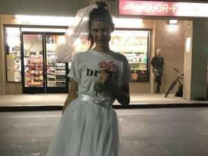 Bianca Balti matrimonio, party chic per l’addio al nubilato: sorpresa in California