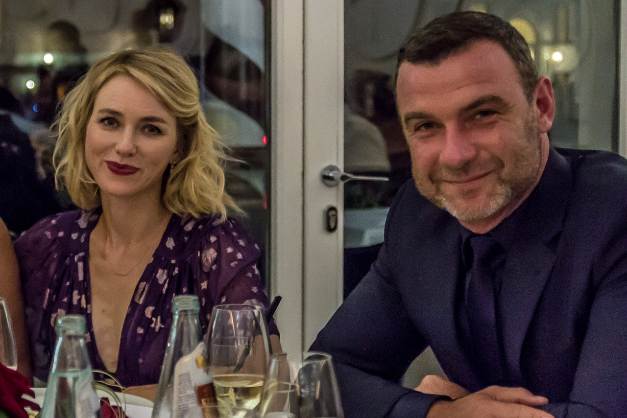 naomi-watts-e-liev-schreiber_sina-centurion-palace