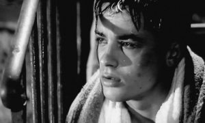 Alain Delon, ricoverato d’urgenza: operato al cuore ma sta bene