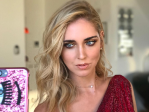 Chiara Ferragni: l’abito “tradisce” la fashion blogger durante la Milano Fashion Week 2017