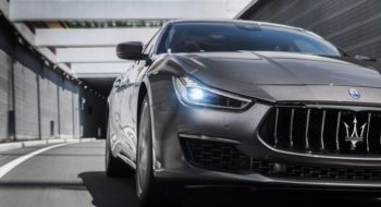 Maserati Ghibli vince lo Sport Auto-Award 2017: prestigioso riconoscimento per il brand italiano (FOTO)