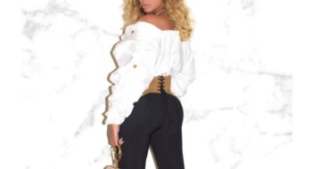 Beyoncé outfit: la pop-star indossa la collezione Autunno 2017 di Chiara Boni (FOTO)