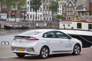 Hyundai car sharing elettrico: ad Amsterdam arriva la IONIQ Electric (FOTO)