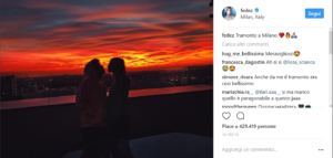 Chiara Ferragni incinta di Fedez: effusioni al tramonto per i due futuri genitori