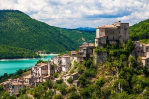 Atlante digitale Cammini d’Italia: da quello dei Briganti a quello di Dante, ecco i sentieri per scoprire la nostra Penisola
