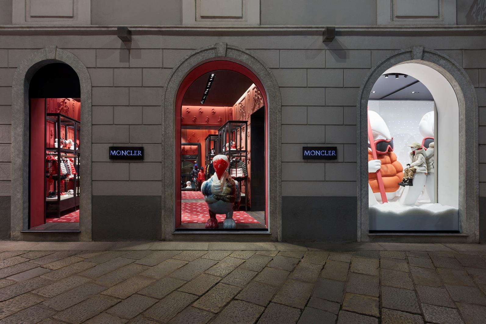 moncler-boutique-enfant-milano-via-della-spiga-1 | Luxgallery.it