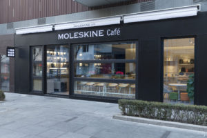 Moleskine Café 2018, annunciata l’apertura di negozi in tutto il mondo dopo il successo di Milano (FOTO)