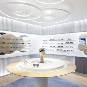 Dior: a Parigi la prima boutique dedicata agli occhiali