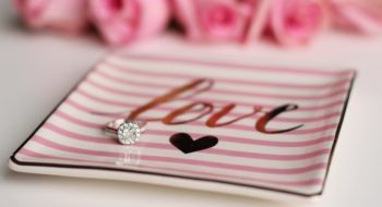 Idee regalo San Valentino 2018: preziosi gioielli e orologi per stupire il proprio partner