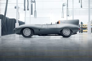 Jaguar, l’iconica D-Type torna a correre: annunciato il riavvio della produzione