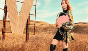 Louis Vuitton: Emma Stone protagonista della campagna “Spirit of Travel”