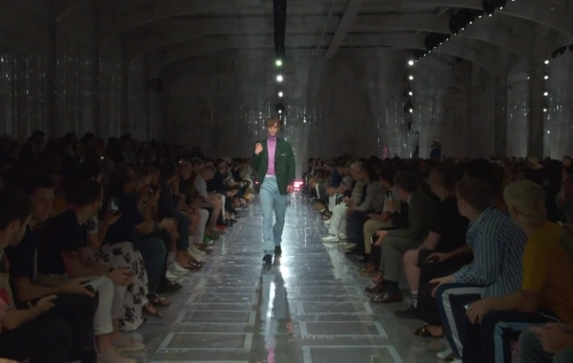 Screenshot da video Fashion Network