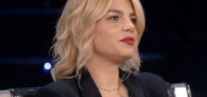 Emma Marrone capelli: la Brown torna con la frangetta? “Non lo fare” (FOTO)