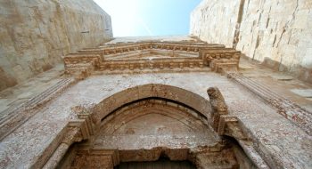 Idee viaggio, vacanze in Puglia: Castel del Monte, la fortezza dei misteri