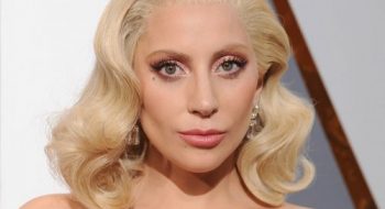 Lady Gaga gossip: stupro e malattia, la star confessa i drammi di passato e presente