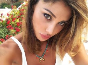 Belén Rodriguez Instagram: il video dove si asciuga le parti intime scatena i fan (FOTO)